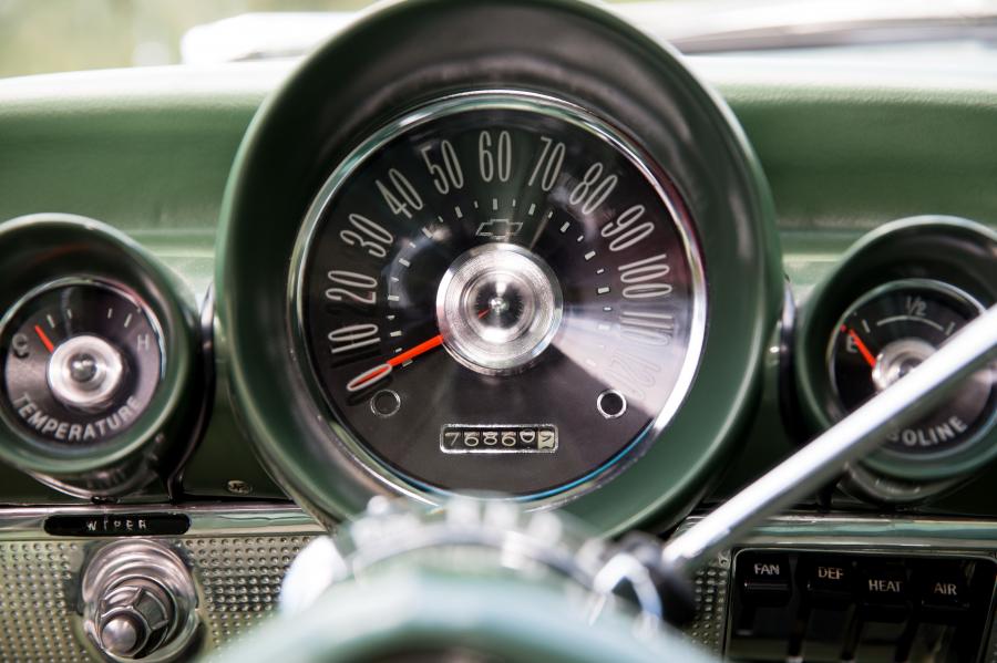 Панель приборов Chevrolet El Camino 1960 года  (фото 17 из 37)